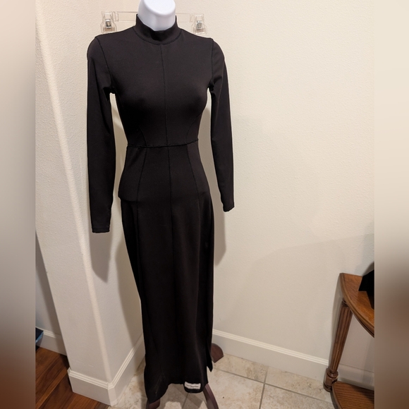 The Giving Movement Dresses & Skirts - Black Maxi Long Sleeve Fitted Dress, Size XS